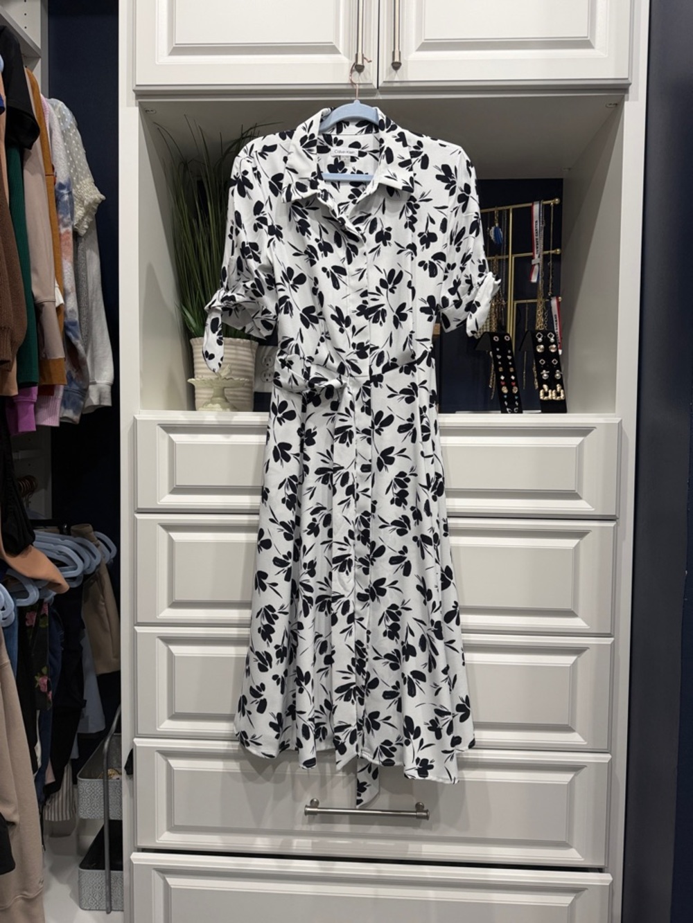 Calvin Klein White Midi Shirt Dress w/DARK NAVY BLUE Floral Print with Pockets - Picture 13 of 16